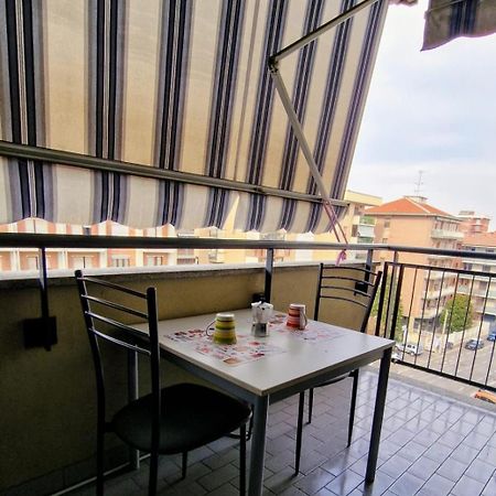 Myhouse Inn Fermata Paradiso - Affitti Brevi Italia Колленьо Экстерьер фото