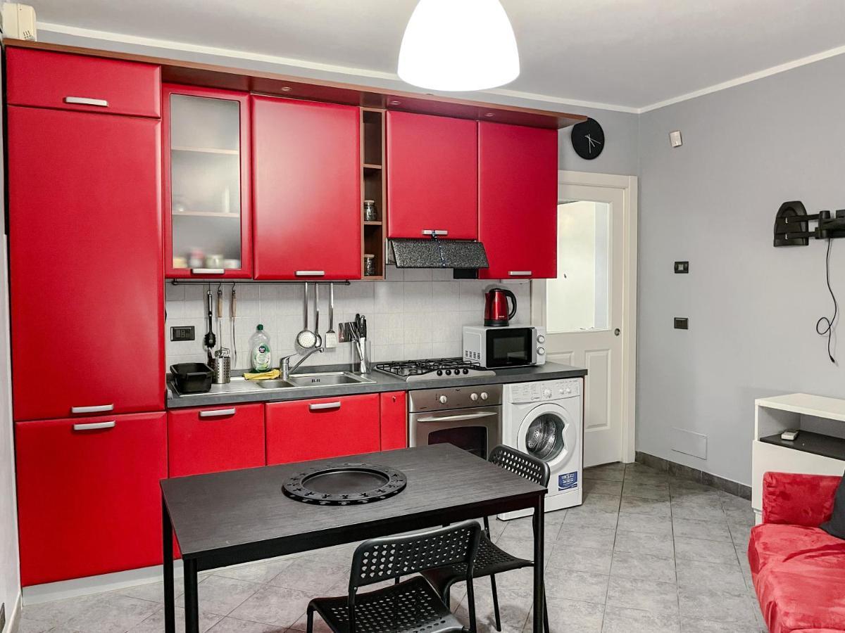Myhouse Inn Fermata Paradiso - Affitti Brevi Italia Колленьо Экстерьер фото