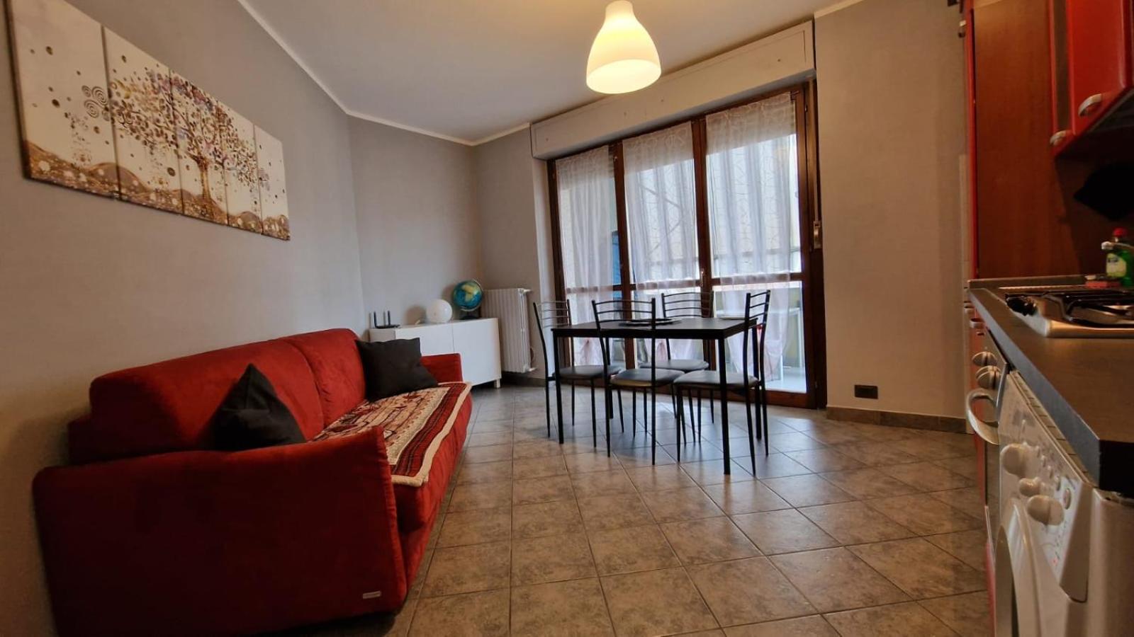 Myhouse Inn Fermata Paradiso - Affitti Brevi Italia Колленьо Экстерьер фото